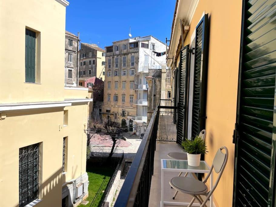 Old Courthouse Apartment Corfu  Экстерьер фото
